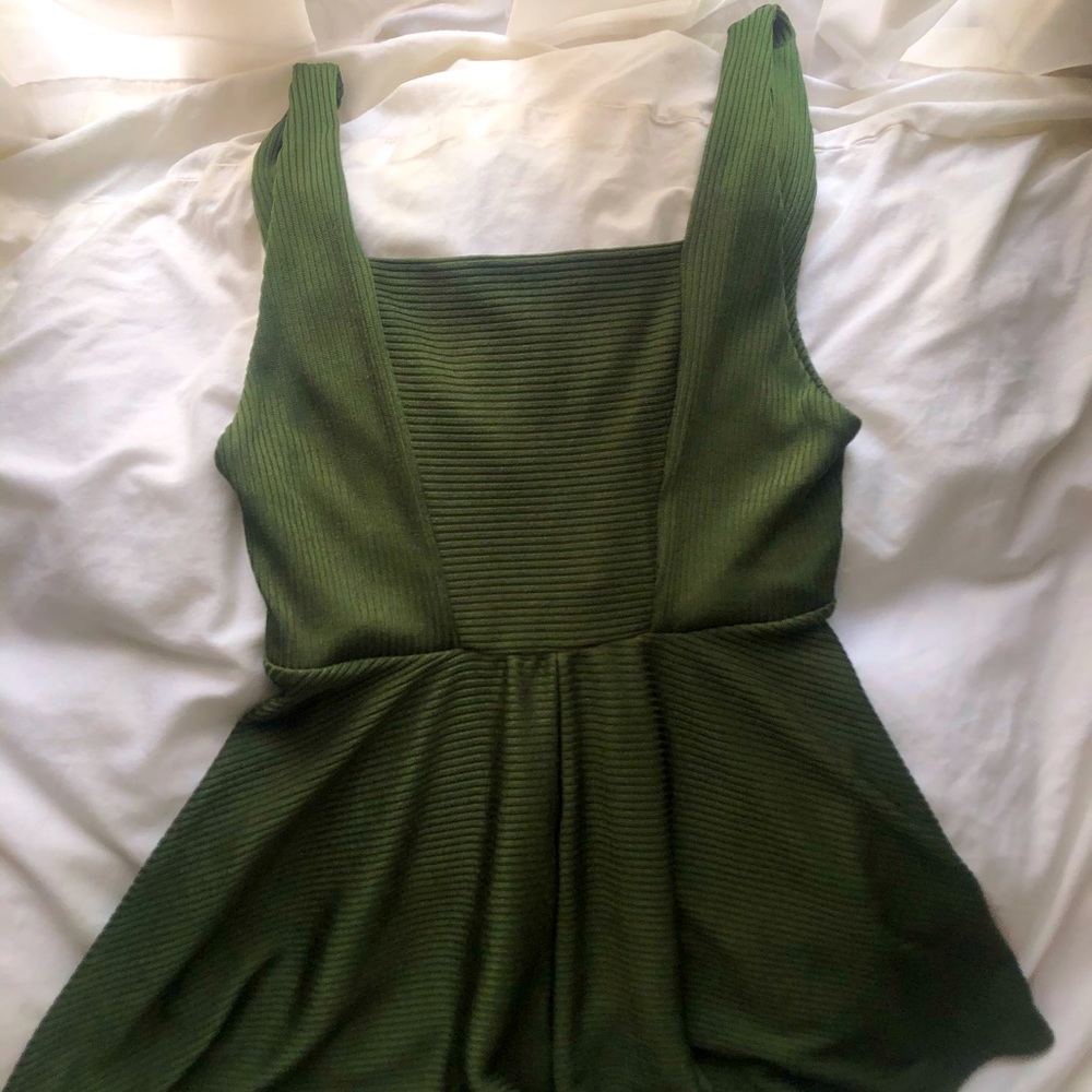 green romper🏷